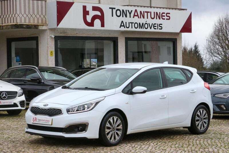 Branco Usado 2017 Kia Ceed | € 12.500 (Preço justo) - Imagem 1/4