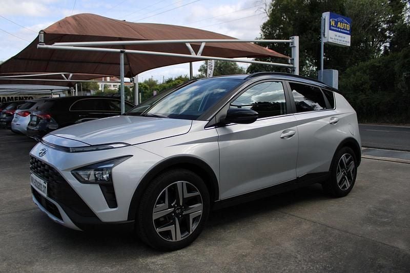 Cinza Usado 2021 Hyundai Bayon Premium SUV | € 16.900 (Preço justo) - Imagem 1/4