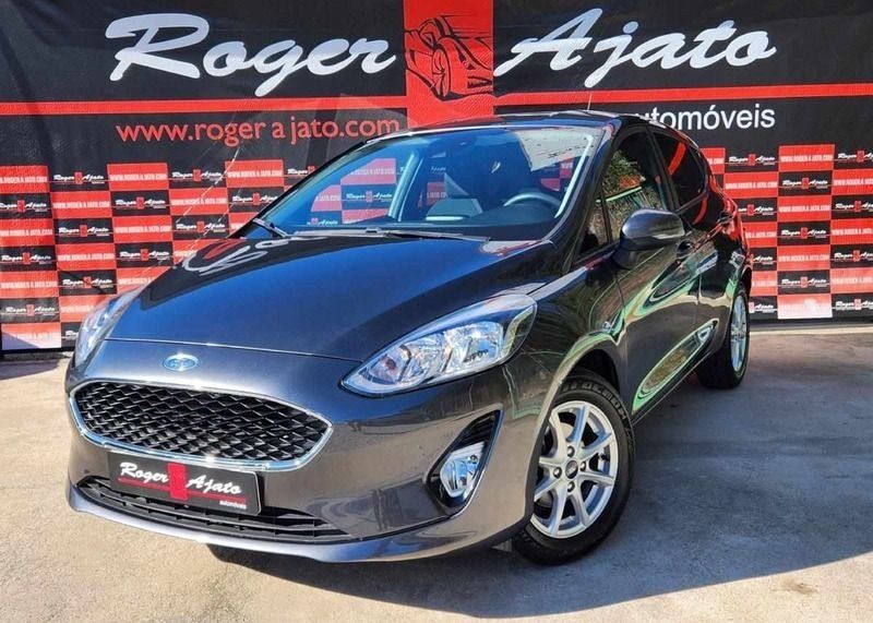 Antracite Usado 2018 Ford Fiesta Business Edition Citadino | € 18.500 - Imagem 1/4