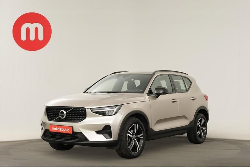 Usado Volvo XC40 Plus 129 HP (94 kW) 2024 SUV