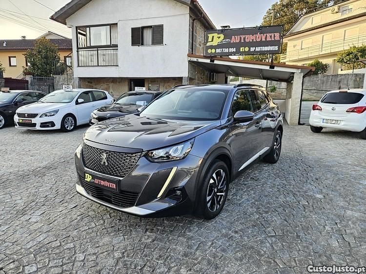 Cinza Usado 2021 Peugeot 2008 Allure SUV | € 18.500 (Preço justo) - Imagem 1/1