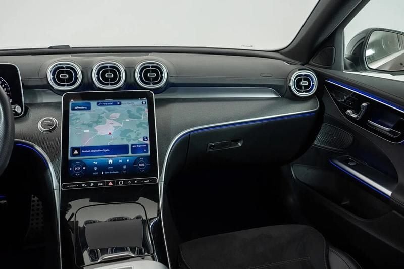 Usado Mercedes C300e 313 HP (230 kW) 2025 Preto