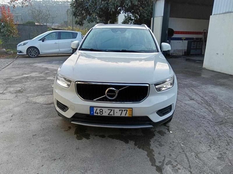 Usado Volvo XC40 150 HP (110 kW) 2019 Branco SUV