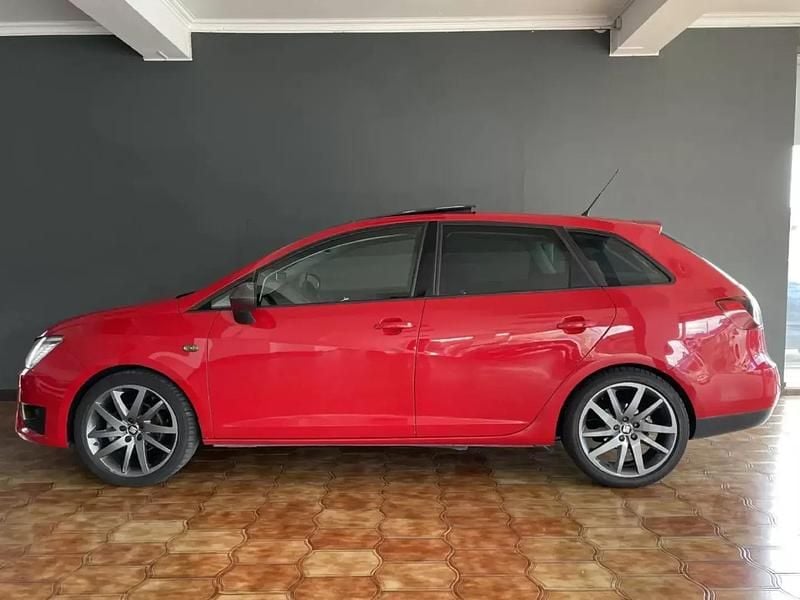 Usado Seat Ibiza ST FR 105 HP (77 kW) 2014 Vermelho Carrinha
