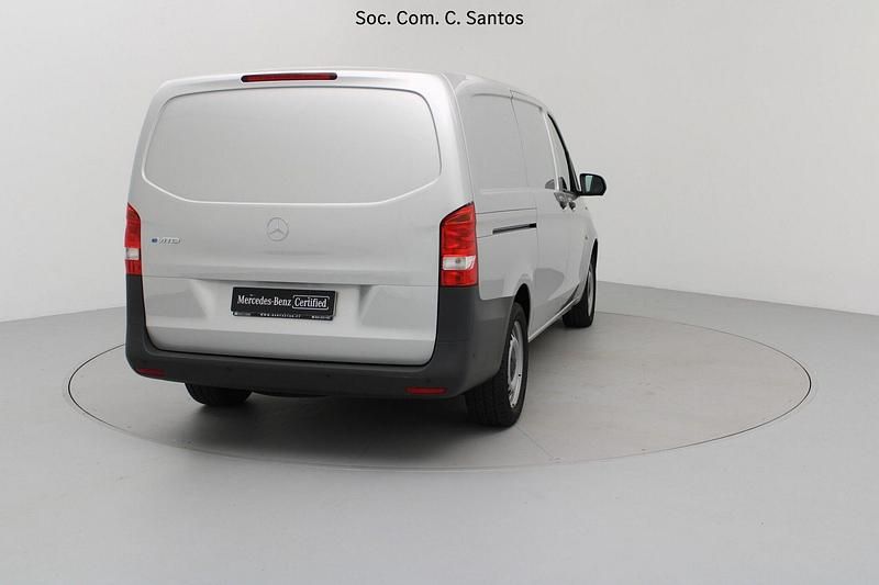 Usado Mercedes e-Vito 85 kW (116 HP) 2023 Cinza Monovolume