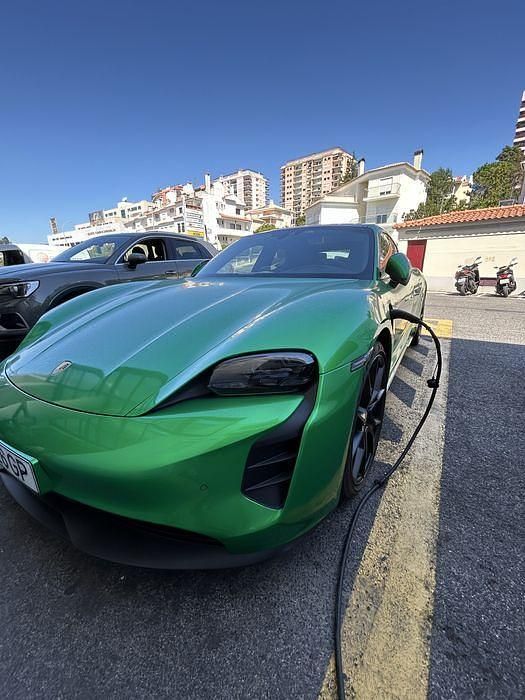 Usado 2022 Porsche Taycan GTS Sedan | € 115.000 - Imagem 1/4