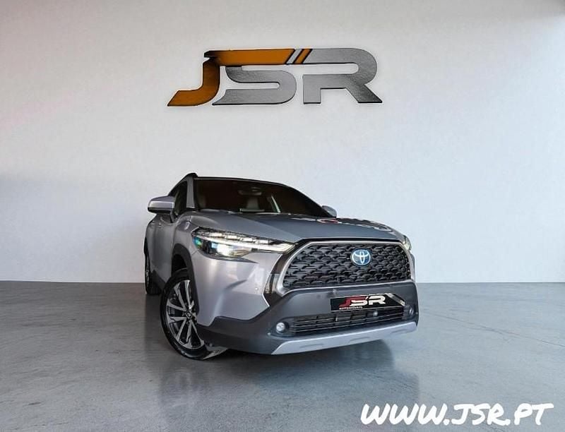 Usado Toyota Corolla Cross Luxury 197 HP (144 kW) 2024 Cinza SUV