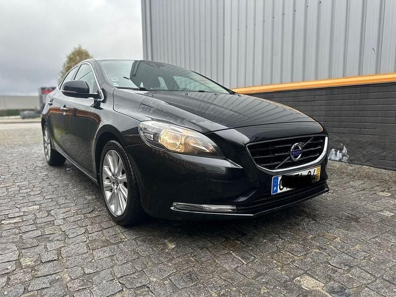Usado 2013 Volvo V40 Momentum Sedan | € 9.500 (Bom preço) - Imagem 1/4