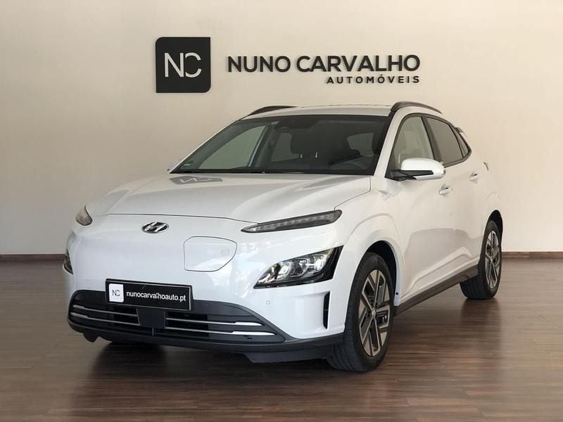 Branco Usado 2022 Hyundai Kauai SUV | € 25.450 (Preço justo) - Imagem 1/4