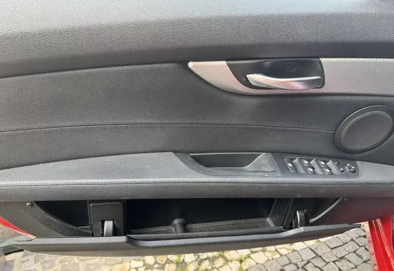 Usado BMW Z4 184 HP (135 kW) 2012 Vermelho Cabrios