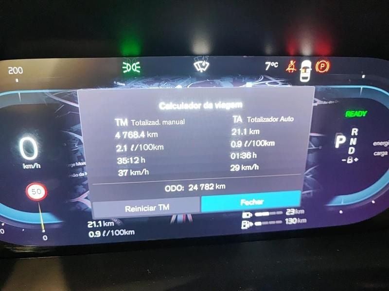 Usado Volvo XC60 R-Design 349 HP (256 kW) 2022 Vermelho SUV