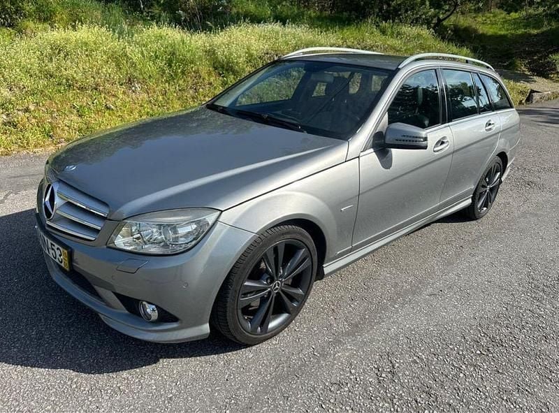 Usado 2010 Mercedes C220 Avantgarde Sedan | € 9.250 (Preço justo) - Imagem 1/4