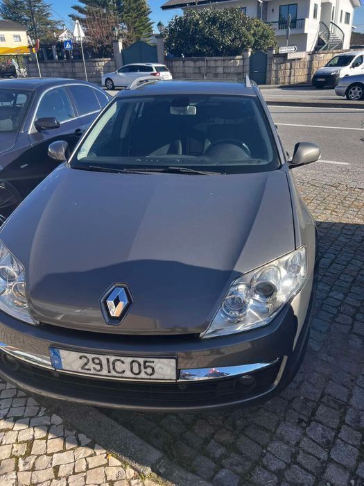 Usado 2008 Renault Laguna III Sedan | € 4.000 (Preço justo) - Imagem 1/4