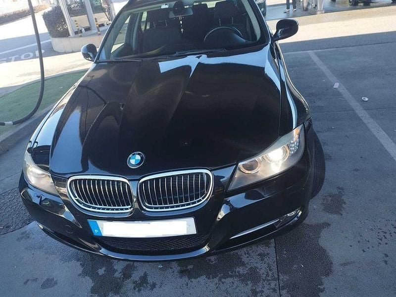 Usado 2010 BMW 320 Efficient Dynamics Carrinha | € 8.950 (Preço justo) - Imagem 1/4