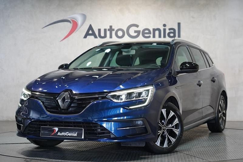 Usado Renault Mégane IV 115 HP (84 kW) 2021 Azul Carrinha