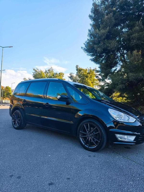 Usado Ford Galaxy 163 HP (119 kW) 2013 Preto Monovolume