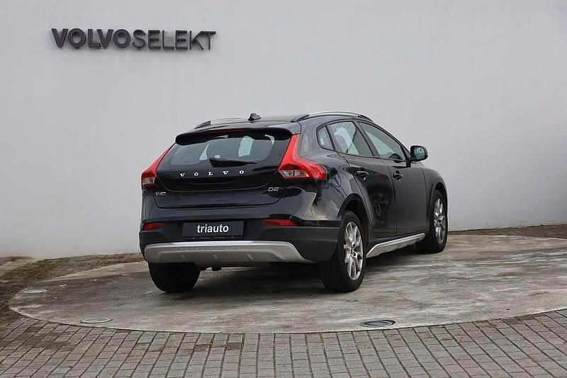 Usado Volvo V40 CC 190 HP (139 kW) 2017 Preto Carrinha