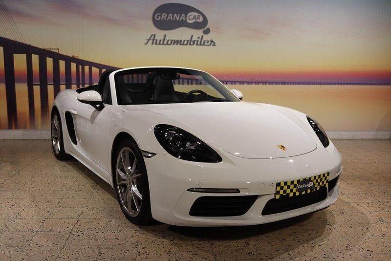 Usado Porsche 718 300 HP (220 kW) 2023 Branco Cabrios