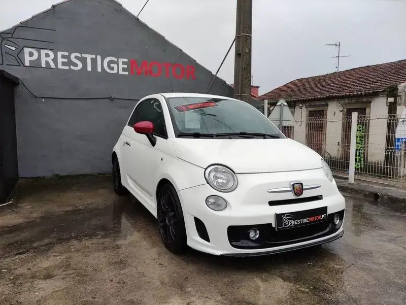 Usado Fiat 500 Abarth 140 HP (102 kW) 2009 Branco pérola Citadino