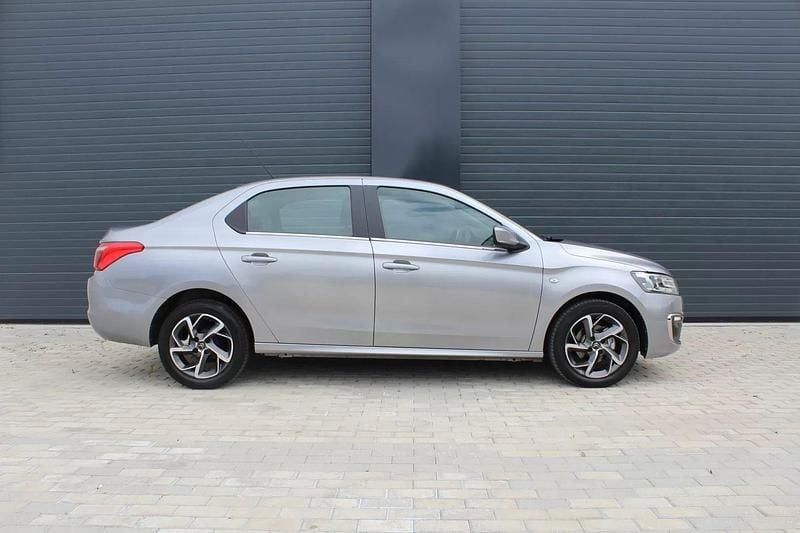 Usado Citroën C-Elysee I PureTech 82 HP (60 kW) 2019 Cinzento Sedan