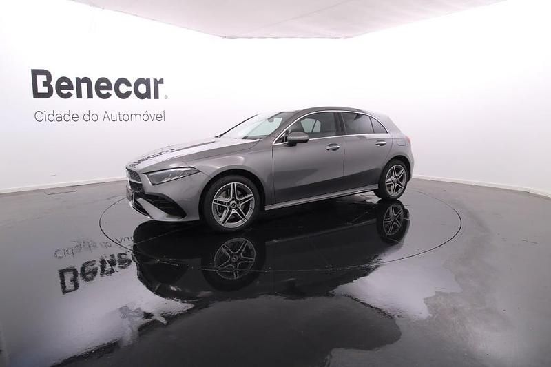 Cinza Usado 2023 Mercedes A250 Advanced Plus Sedan | € 35.900 (Super Preço) - Imagem 1/4
