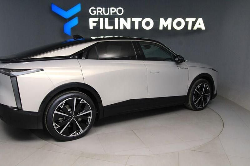 Novo DS Automobiles N°8 180 kW (245 HP) 2025 Cinza SUV