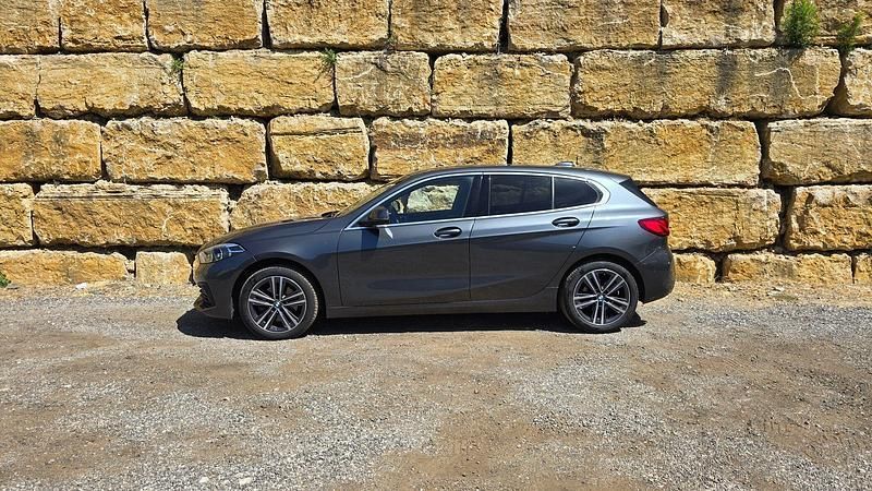 Usado BMW 116 116 HP (85 kW) 2021 Cinza Citadino