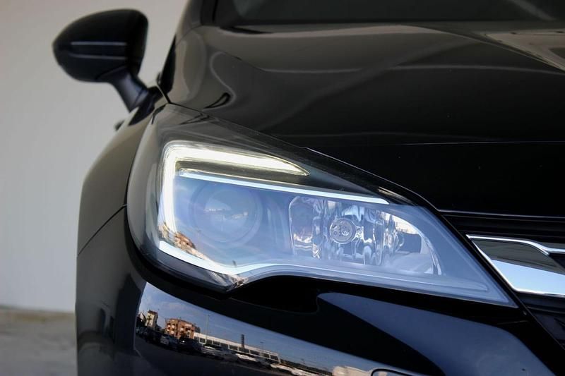 Usado Opel Astra Edition 105 HP (77 kW) 2019 Preto Carrinha