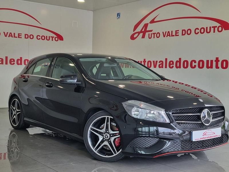 Preto Usado 2014 Mercedes A180 | € 15.190 - Imagem 1/4