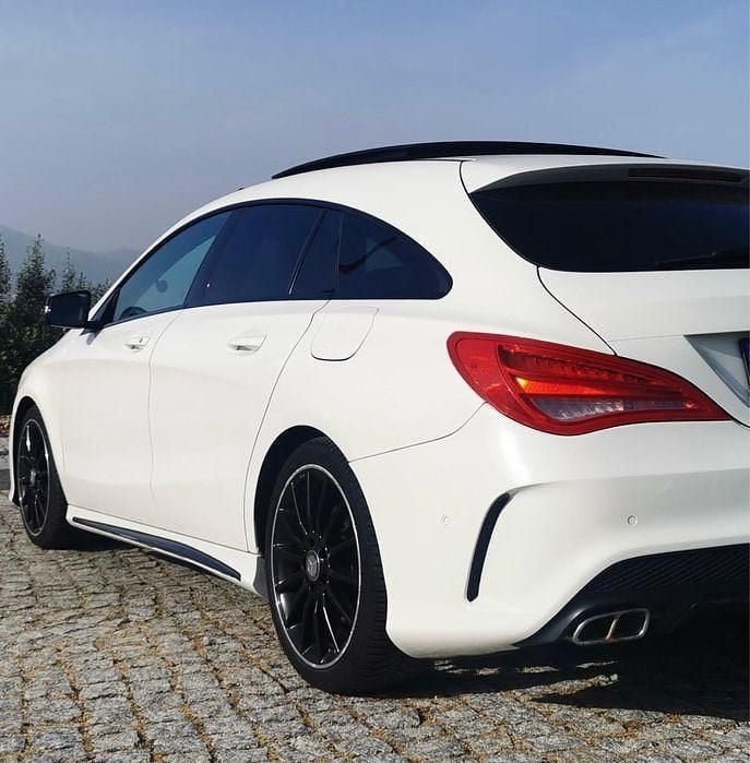Usado 2015 Mercedes CLA220 Sedan | € 18.700 (Super Preço) - Imagem 1/4