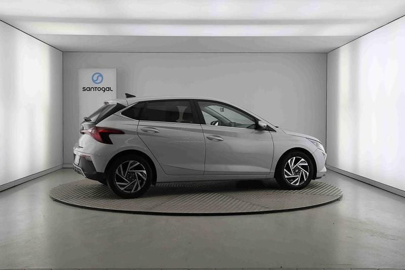 Usado Hyundai i20 Comfort 84 HP (61 kW) 2024 Cinza Citadino