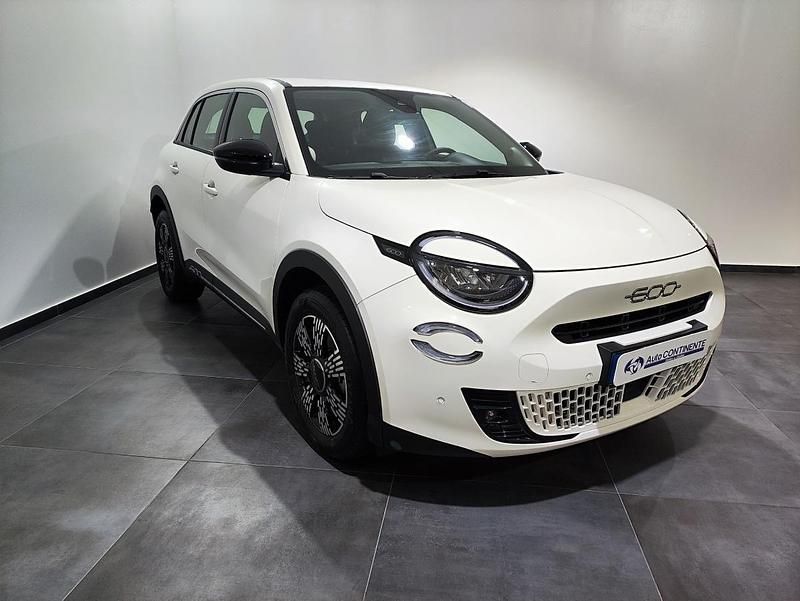 Novo Fiat 600 145 HP (106 kW) 2025 Branco SUV