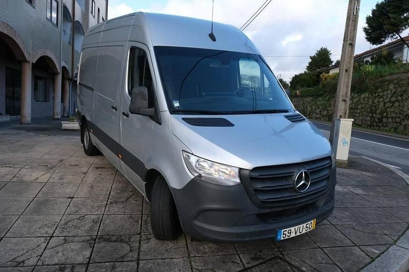 Usado Mercedes Sprinter 163 HP (119 kW) 2018 Cinza Van