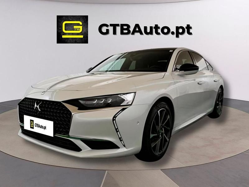 Branco Usado 2023 DS Automobiles DS9 Sedan | € 41.499 - Imagem 1/4