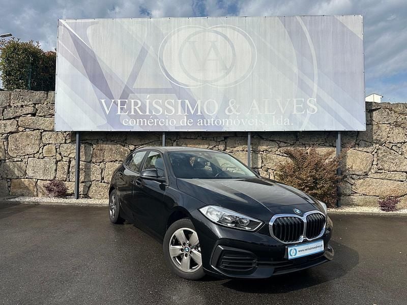 Preto Usado 2020 BMW 118 Citadino | € 23.550 (Preço justo) - Imagem 1/4