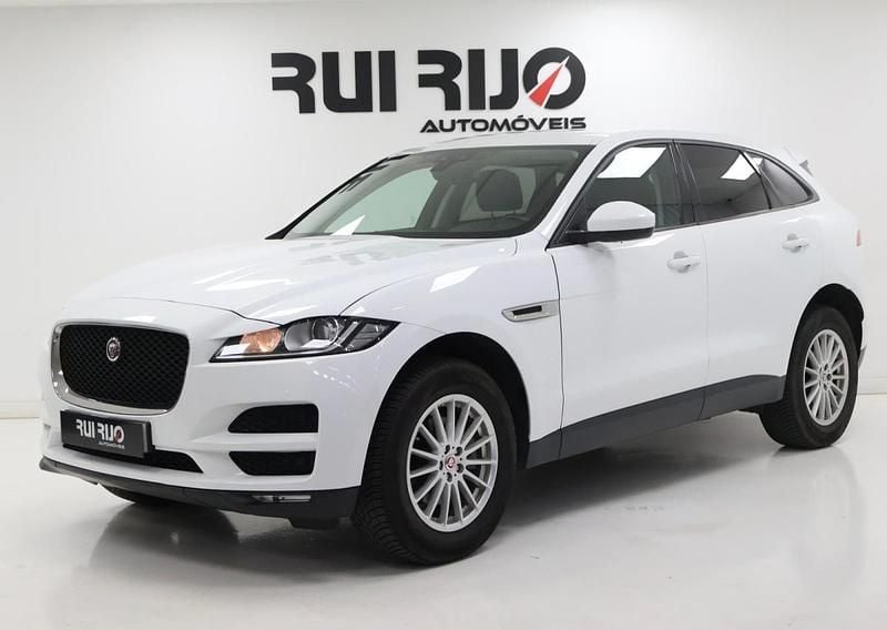 Branco Usado 2017 Jaguar F-Pace R-Sport SUV | € 28.900 (Bom preço) - Imagem 1/4