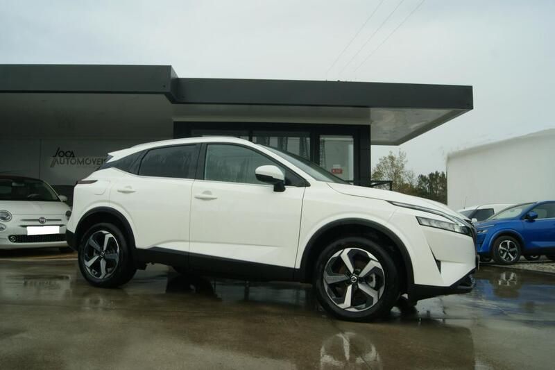 Branco (metalizado) Usado 2021 Nissan Qashqai N-Connecta SUV | € 33.950 (Caro) - Imagem 1/4