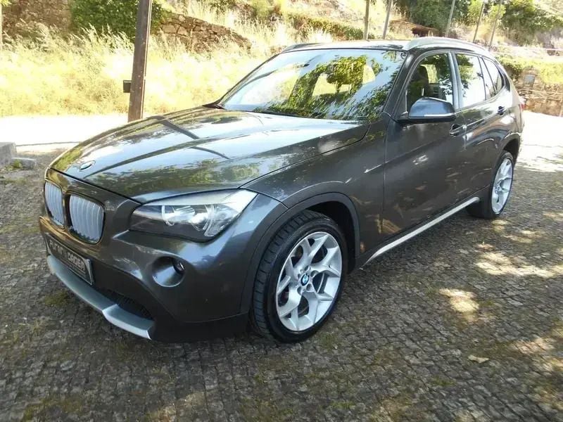 Cinzento Usado 2013 BMW X1 SUV | € 14.900 (Preço justo) - Imagem 1/4