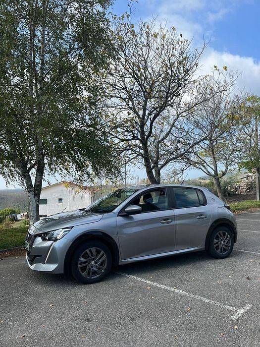 Usado 2020 Peugeot e-208 Citadino | € 15.999 (Caro) - Imagem 1/4