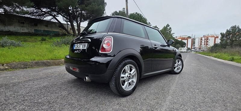 Usado Mini Cooper D 110 HP (80 kW) 2011 Preto Citadino