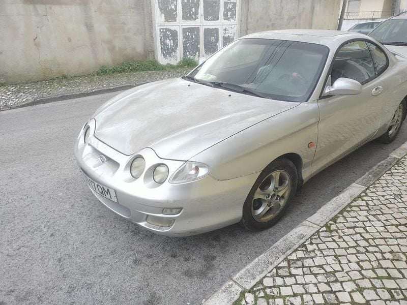 Usado Hyundai Coupé 115 HP (84 kW) 2000 Coupé