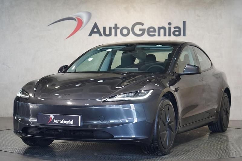 Usado Tesla Model 3 208 kW (283 HP) 2026 Cinza Sedan