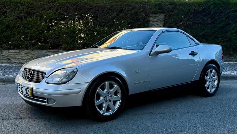 Cinzento Usado 1999 Mercedes SLK230 Cabrios | € 9.900 (Preço elevado) - Imagem 1/4