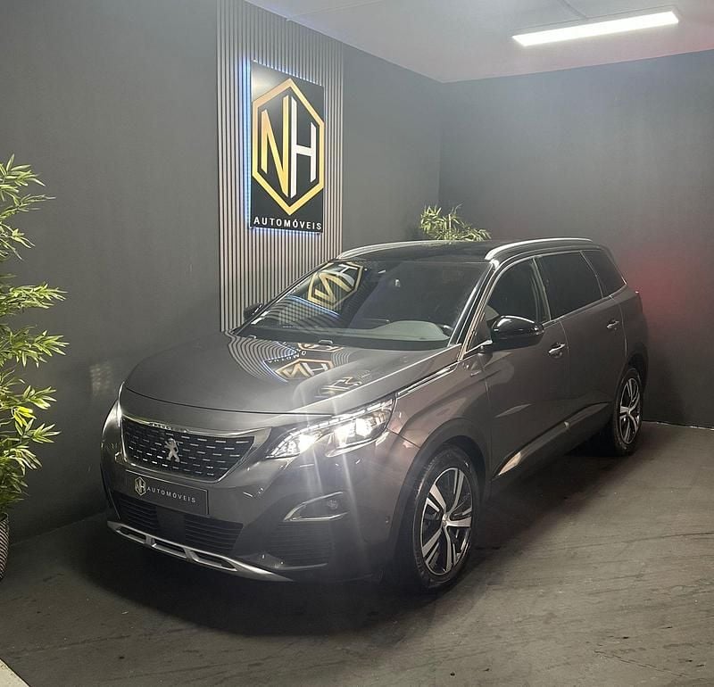 Cinza Usado 2020 Peugeot 5008 GT-line SUV | € 17.900 (Super Preço) - Imagem 1/4
