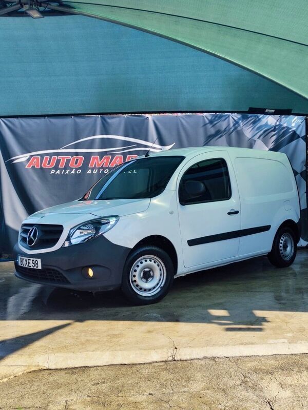 Branco Usado 2019 Mercedes Citan 109 Sedan | € 13.900 (Preço justo) - Imagem 1/4