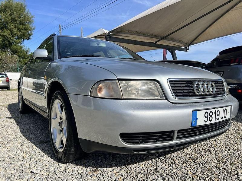 Usado Audi A4 110 HP (80 kW) 1998 Carrinha