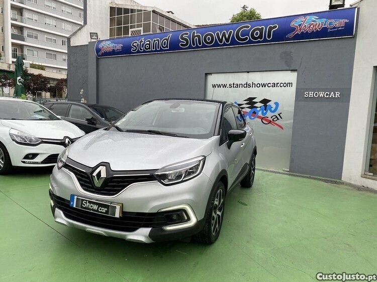 Cinza Usado 2018 Renault Captur Zen SUV | € 15.750 (Preço elevado) - Imagem 1/1