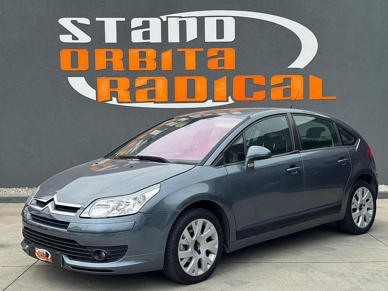 Usado Citroën C4 110 HP (80 kW) 2005 Cinza