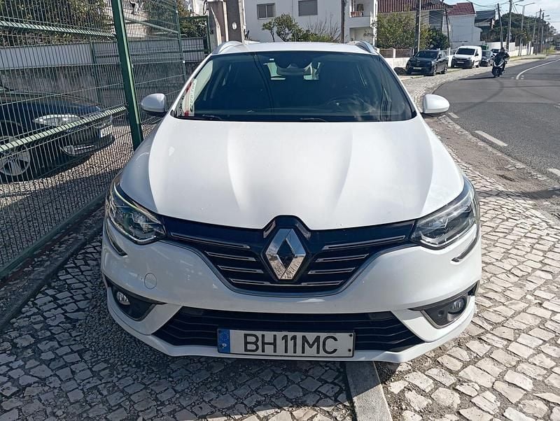 Usado Renault Mégane GrandTour Bose Edition 115 HP (84 kW) 2020 Branco Carrinha