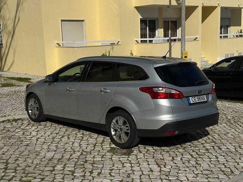 Usado Ford Focus 125 HP (91 kW) 2013